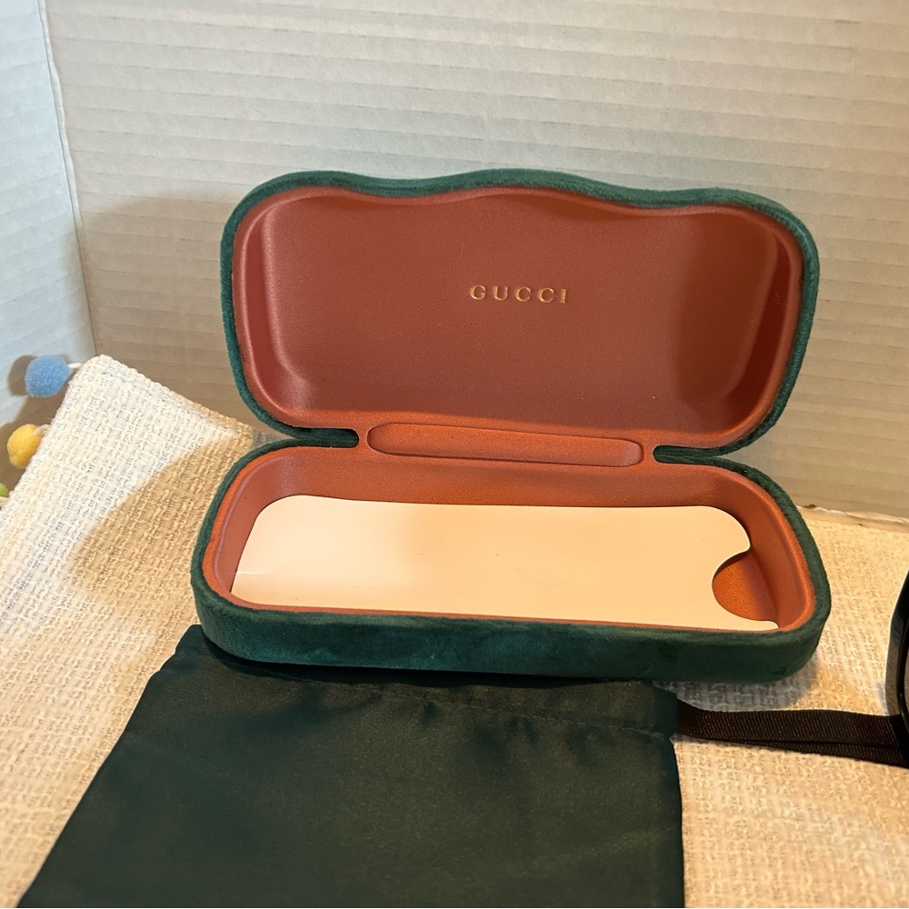 Gucci Black Oversized Square Sunglasses - Picture 11 of 12